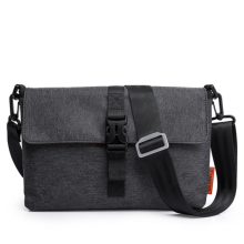 Wholesale 2019 New Nylon Messenger Shoulder Bag Men Sling Bag Cross Body Bag Men Custom Logo